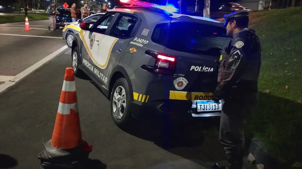 Passageiro é detido por resistência e desobediência durante Operação Alcoolemia em Campinas passageiro-e-detido-por-resistencia-e-desobediencia-durante-operacao-alcoolemia-em-campinas